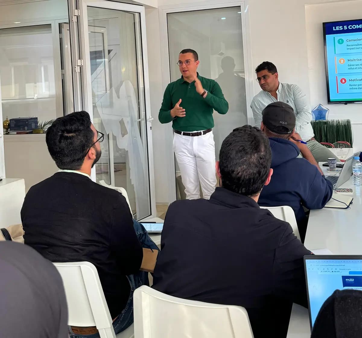 Formation Ecowatt Academy en salle avec formateur